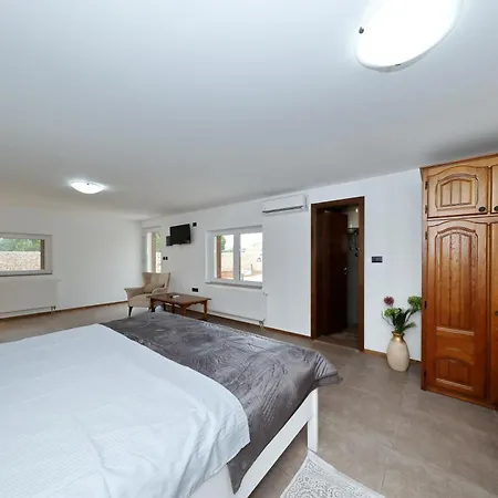 Demare * Lovinac (Zadar)