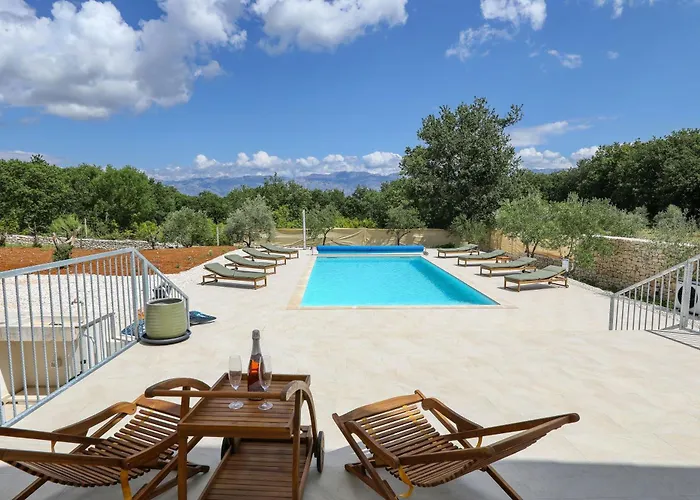 Demare Vikendica Lovinac (Zadar)