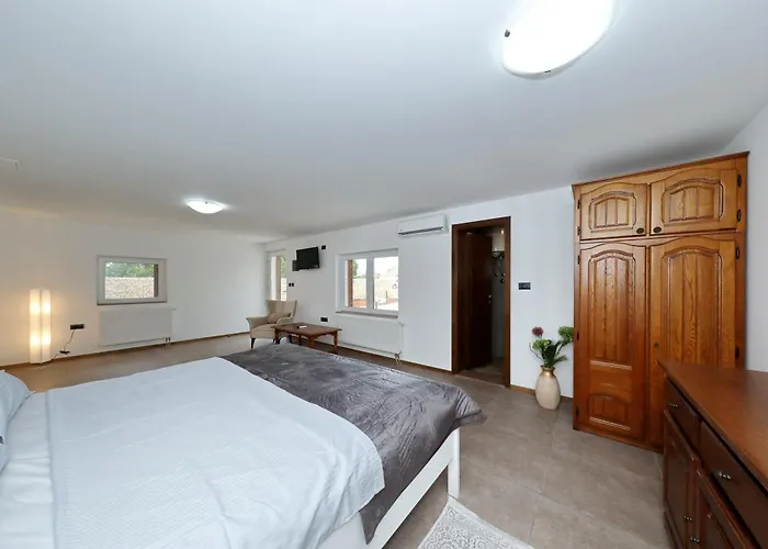 Demare * Lovinac (Zadar)